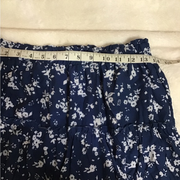 Women’s size medium NWT skirt Ava Christine - Picture 4 of 8